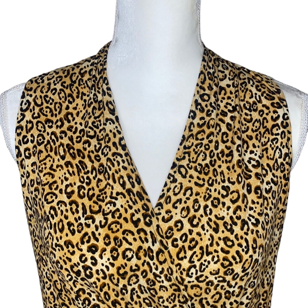 Andre` Oliver Leopard V Neck Cross Over Sleeveless Bamboo Ring Tie Front Top M - Picture 3 of 7